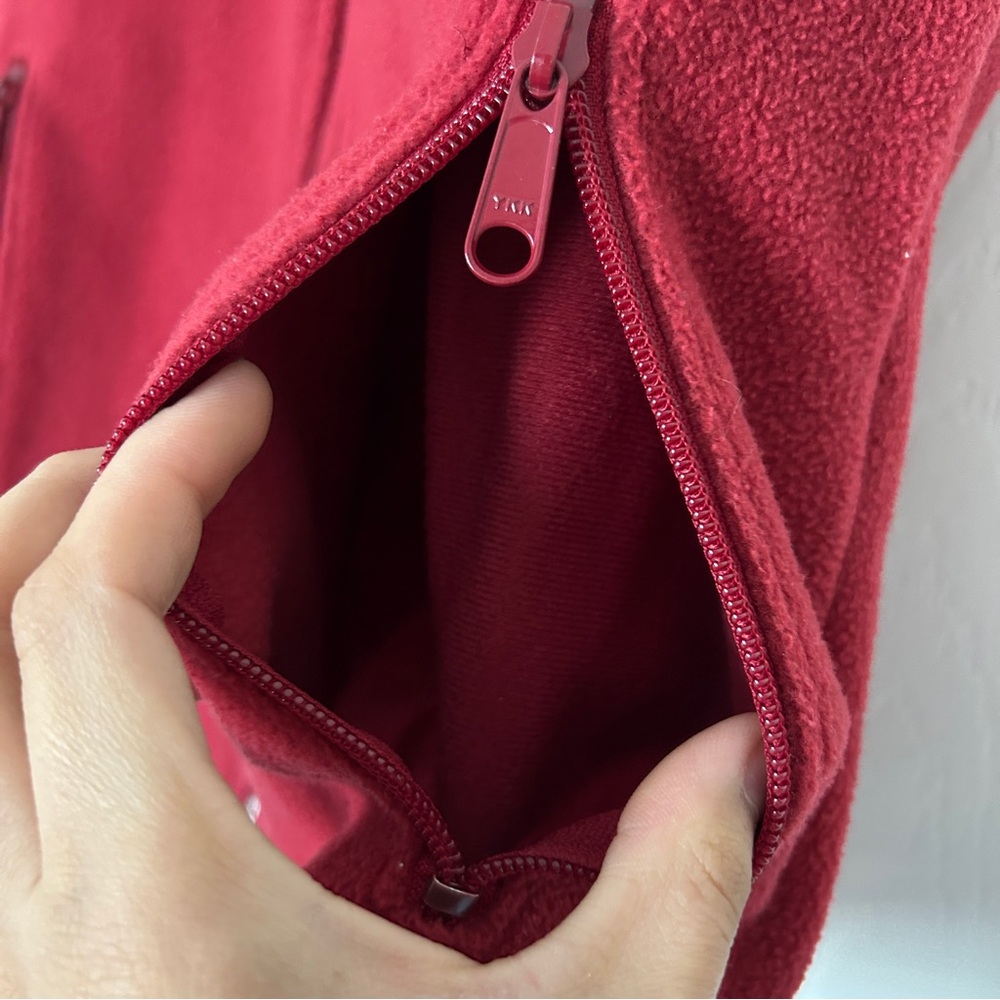 Columbia women’s red fleece vest - Picture 5 of 9